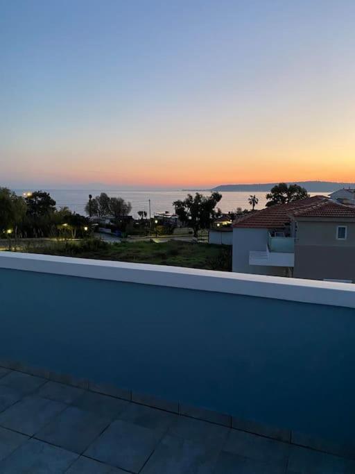 Megat Seaview And Seaside Apartments إياليسوس المظهر الخارجي الصورة