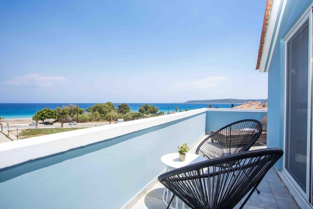 Megat Seaview And Seaside Apartments إياليسوس المظهر الخارجي الصورة